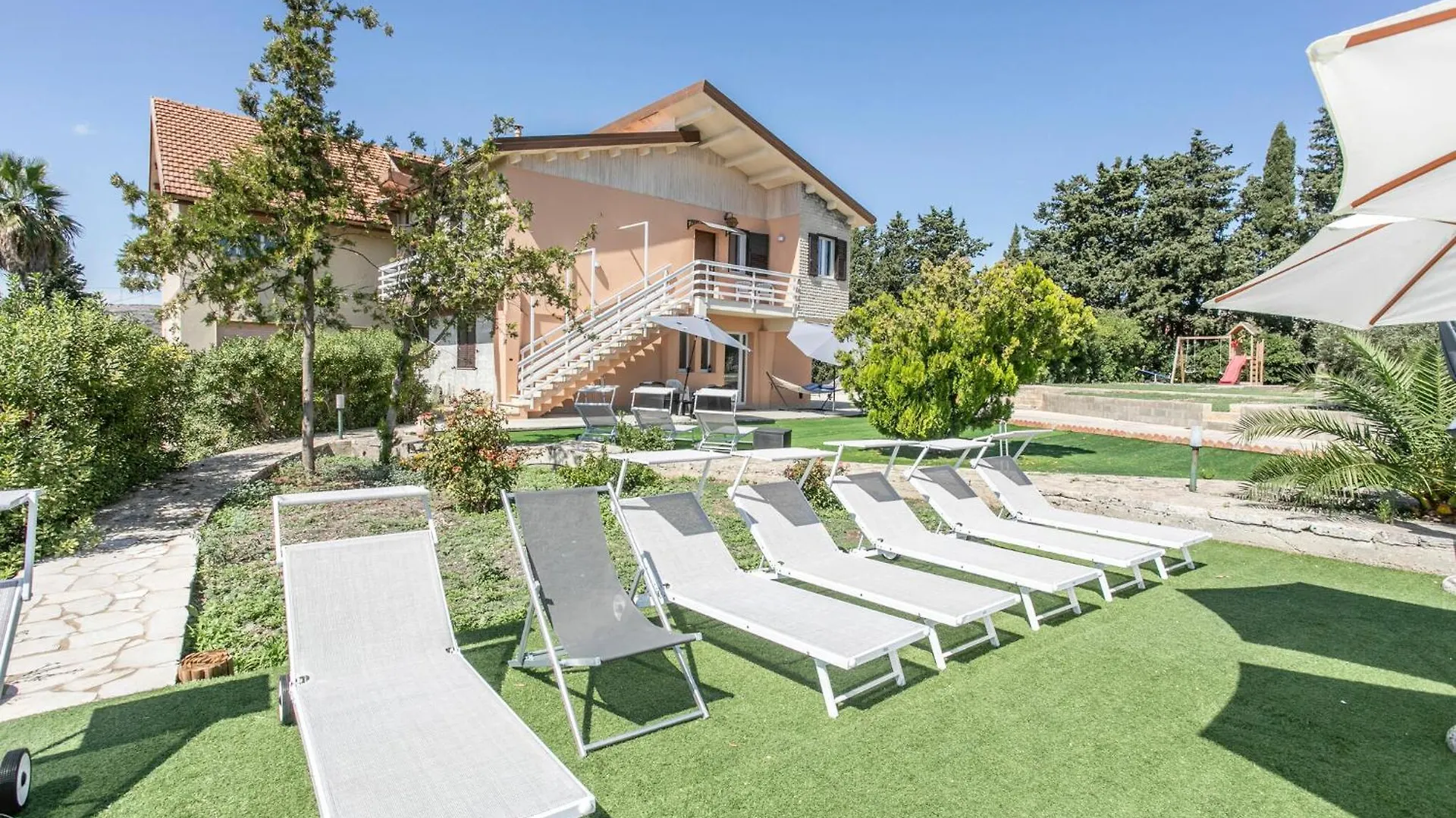 Stunning Home In Modica With Wifi