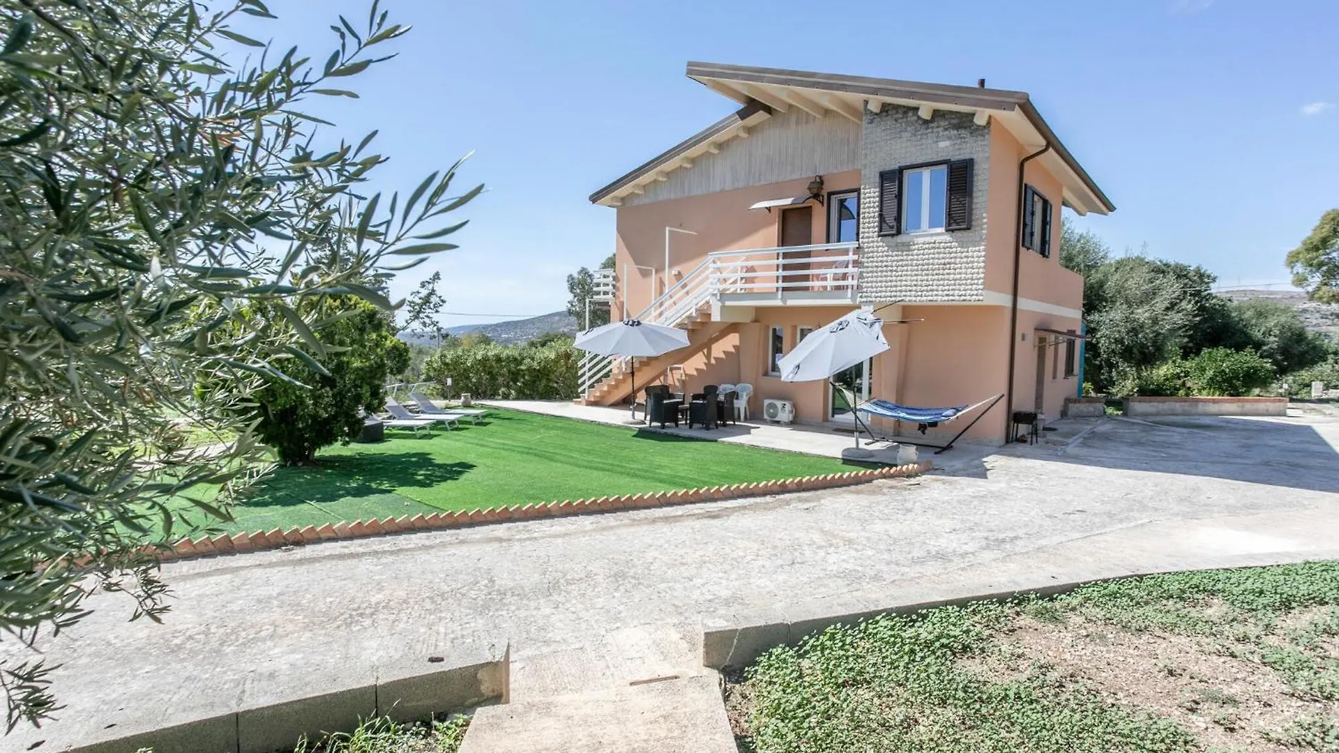 Stunning Home In Modica With Wifi
